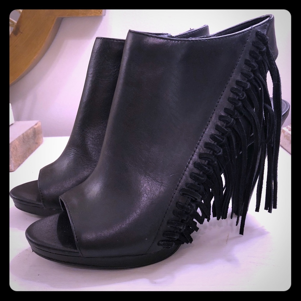 Reba black bootie/heels LAST MARK DOWN